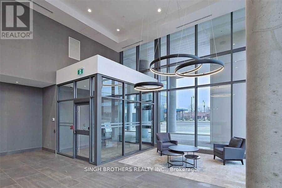 1301 - 15 LYNCH STREET - Photo 3 of 10, Brampton (Downtown Brampton), Ontario