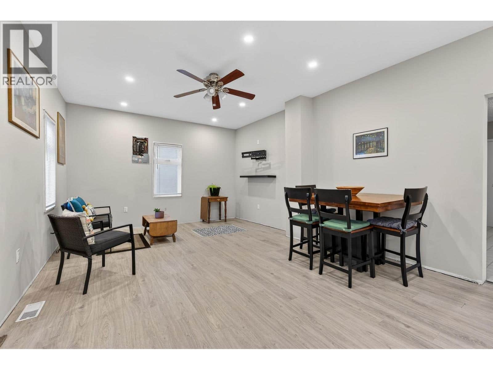 2004 33 Street - Photo 4 of 23, Vernon, British Columbia