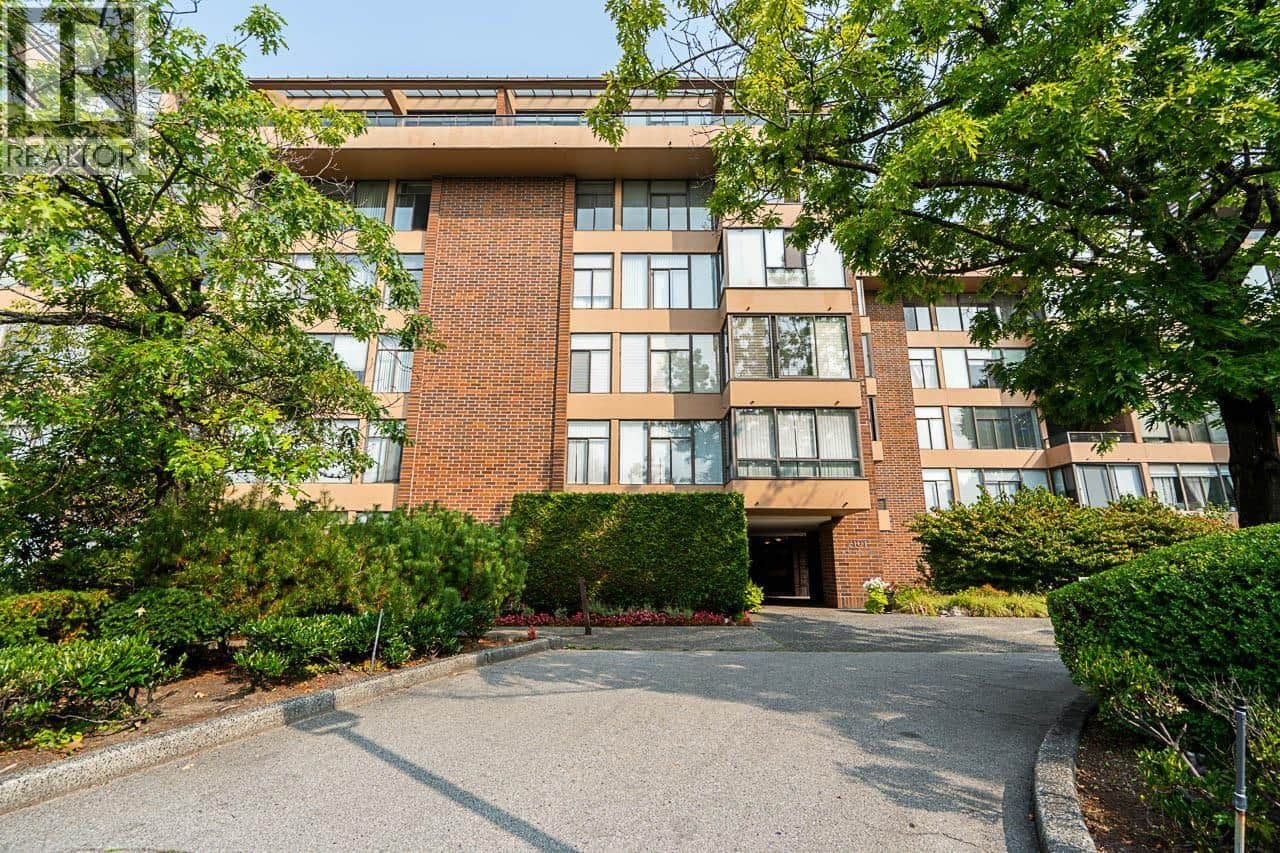 511 2101 MCMULLEN AVENUE - Photo 3 of 40, Vancouver, British Columbia