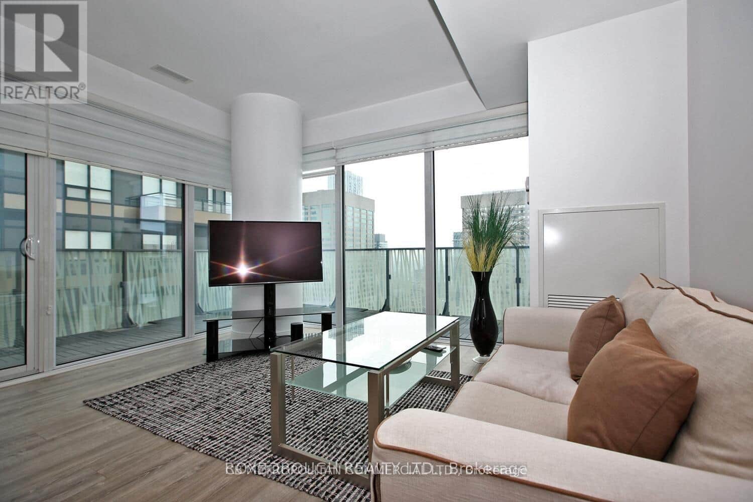 3107 - 42 CHARLES STREET E - Photo 2 of 18, Toronto (Church-Yonge Corridor), Ontario