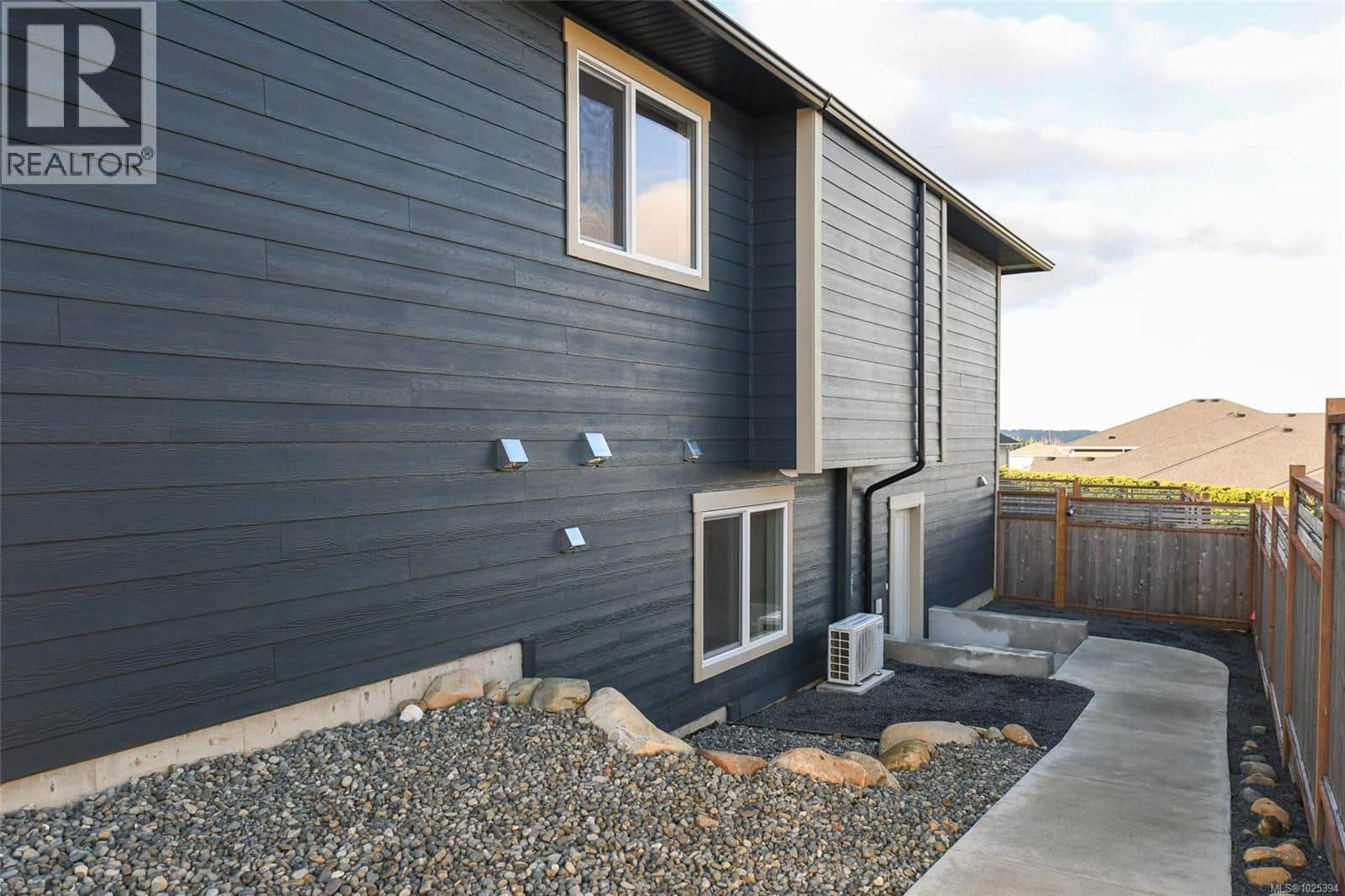 3287 Eagleview Cres - Photo 4 of 25, Courtenay, British Columbia