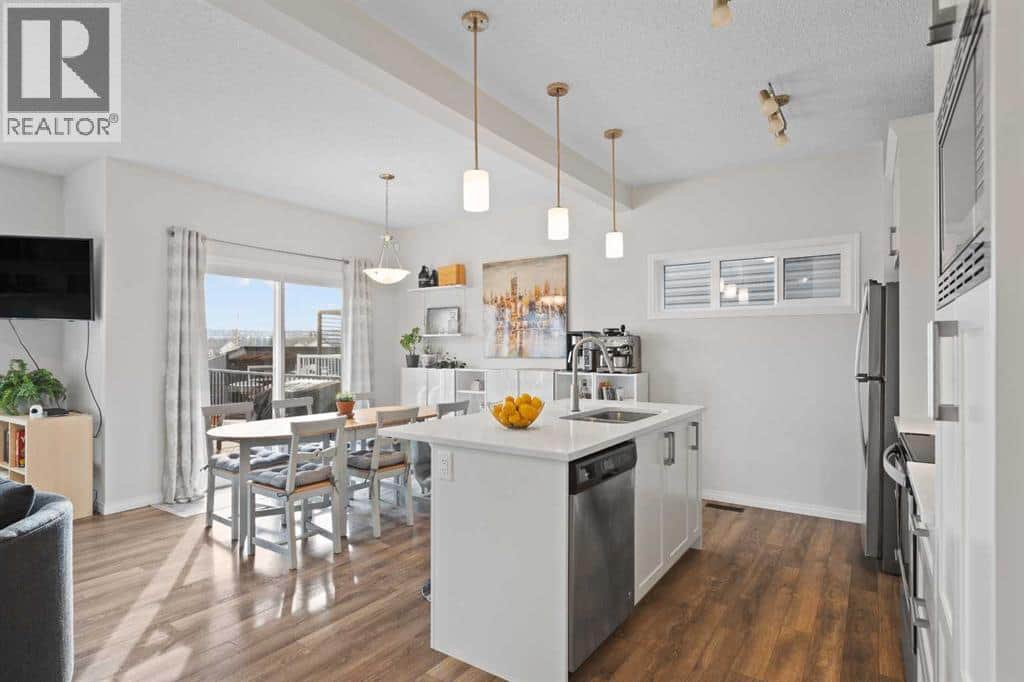 169 Buckskin Way - Photo 2 of 37, Cochrane, Alberta