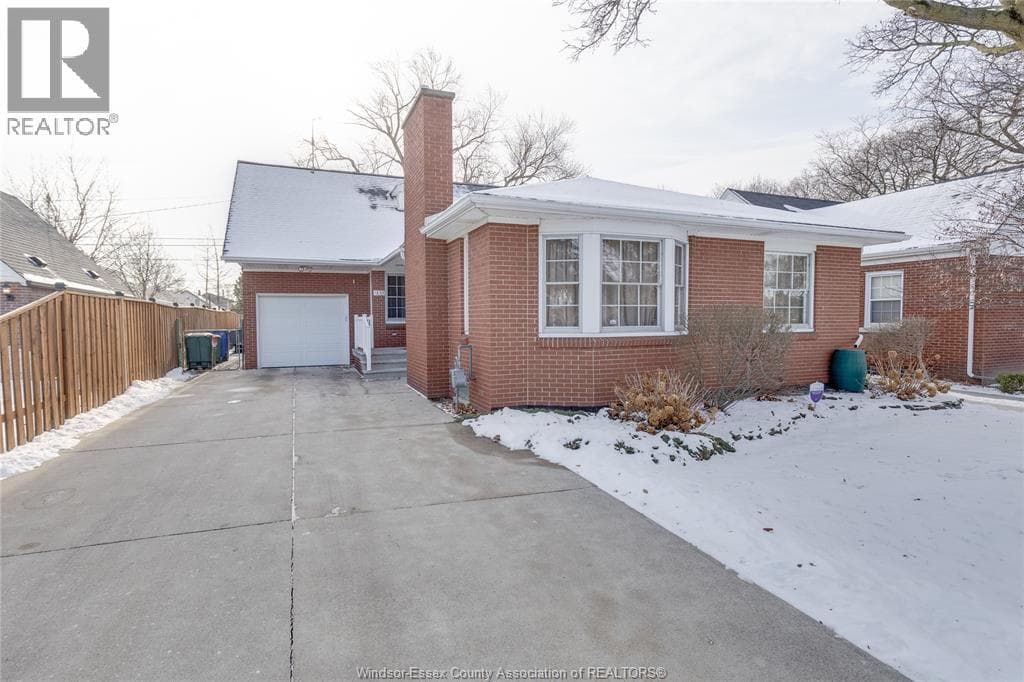 1835 YPRES BOULEVARD - Main photo, Windsor, Ontario