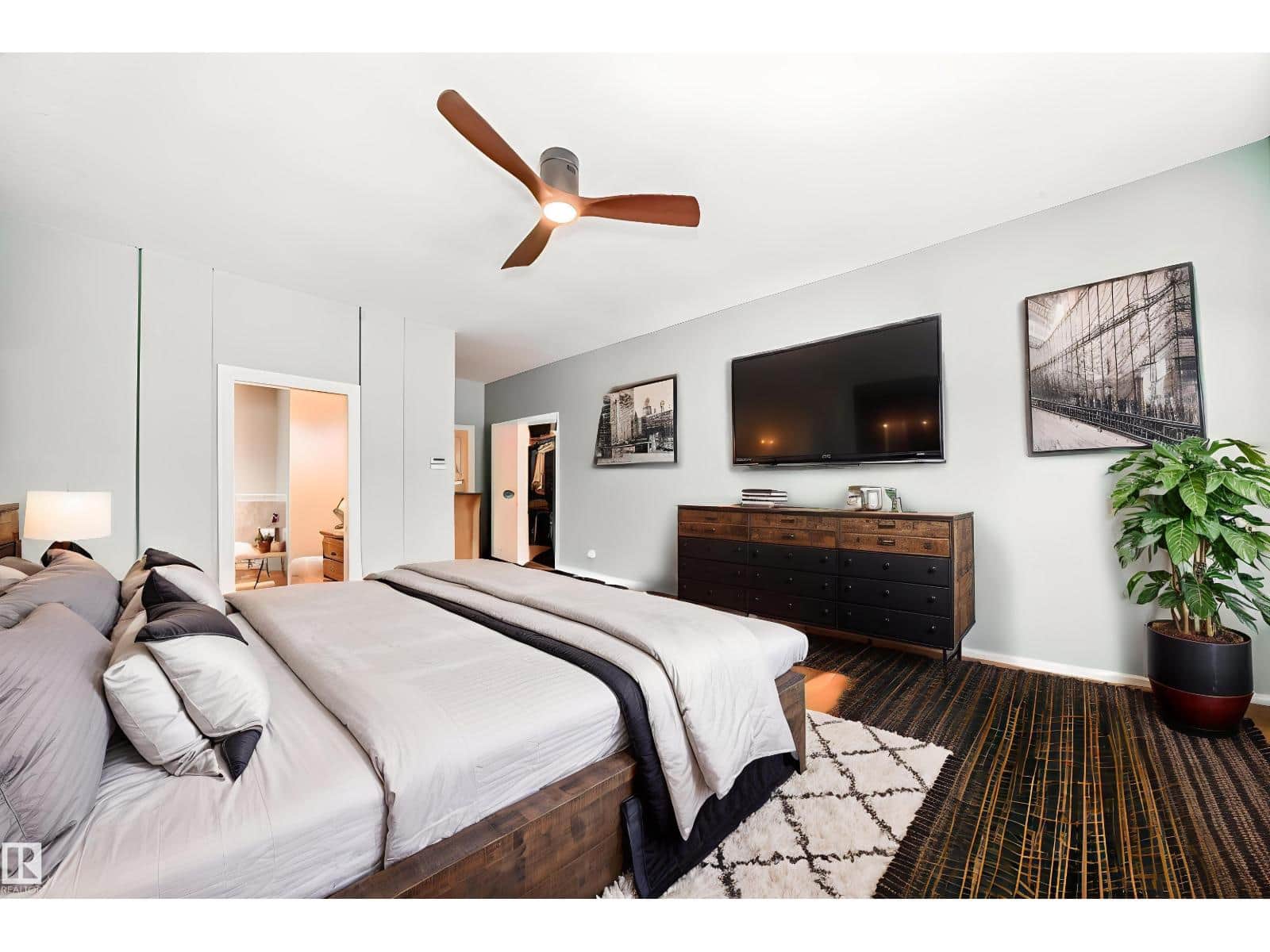 1605 HASWELL CO NW - Photo 4 of 70, Edmonton, Alberta