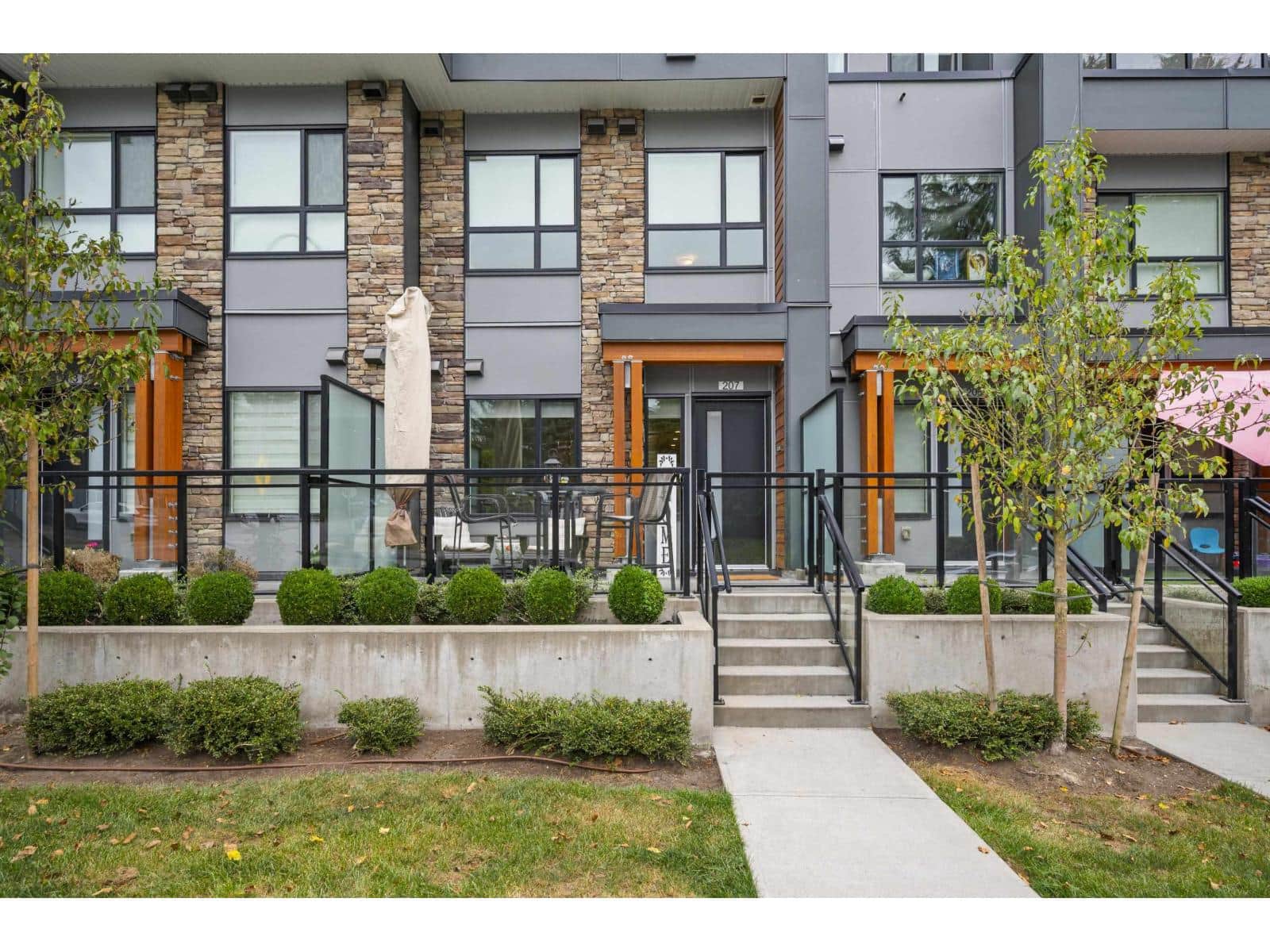 207 6950 NICHOLSON ROAD - Photo 2 of 40, Delta, British Columbia