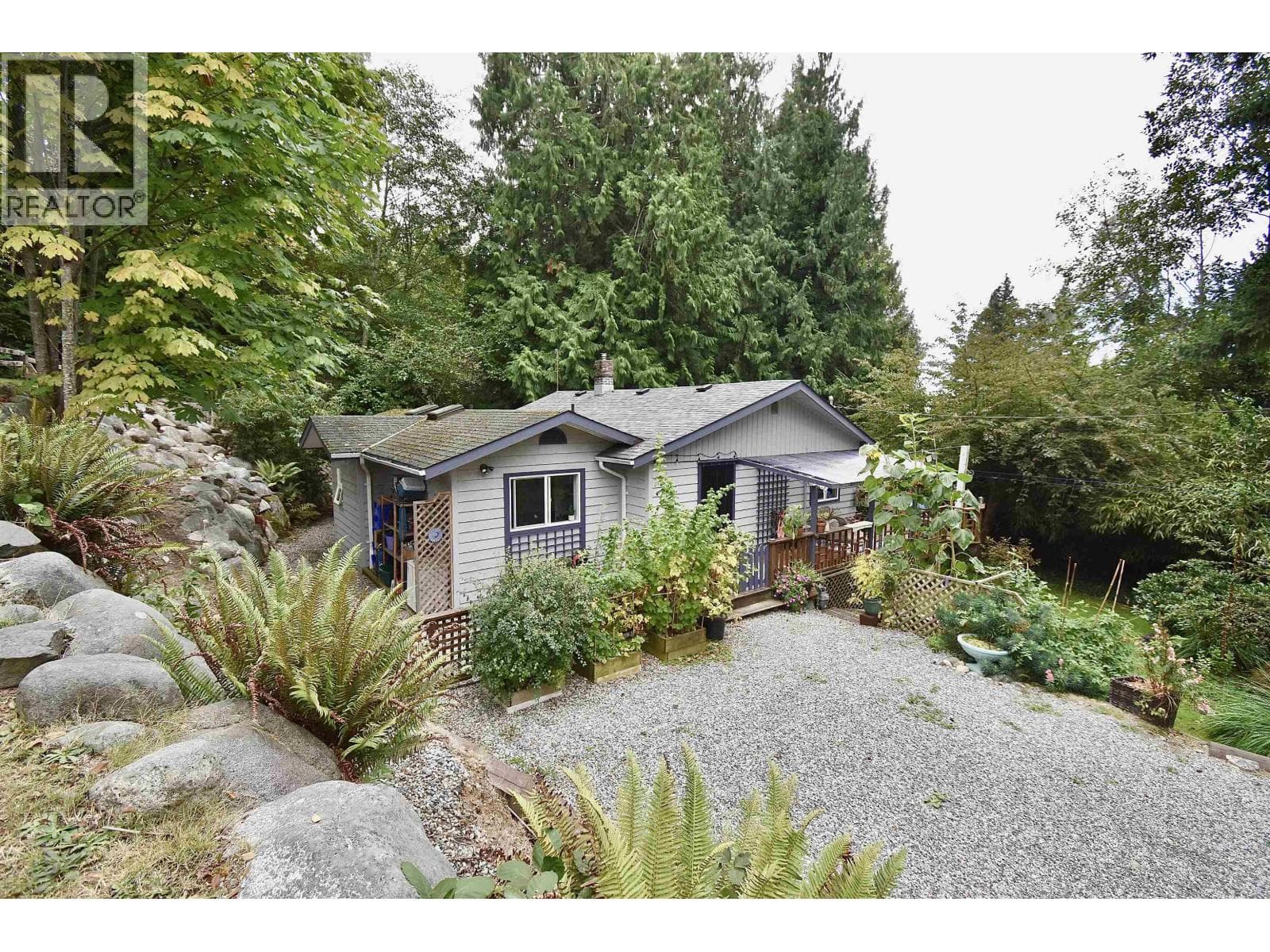 776 GEDDES ROAD - Main photo, Roberts Creek, British Columbia