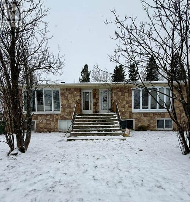 113 Cedar CRES - Photo 3 of 28, Longlac, Ontario