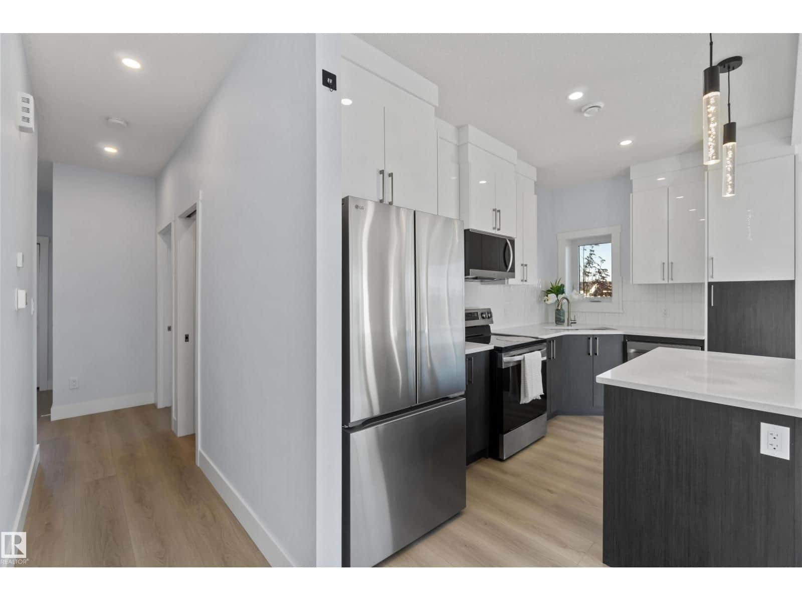 2740 BLATCHFORD RD NW - Photo 4 of 53, Edmonton, Alberta