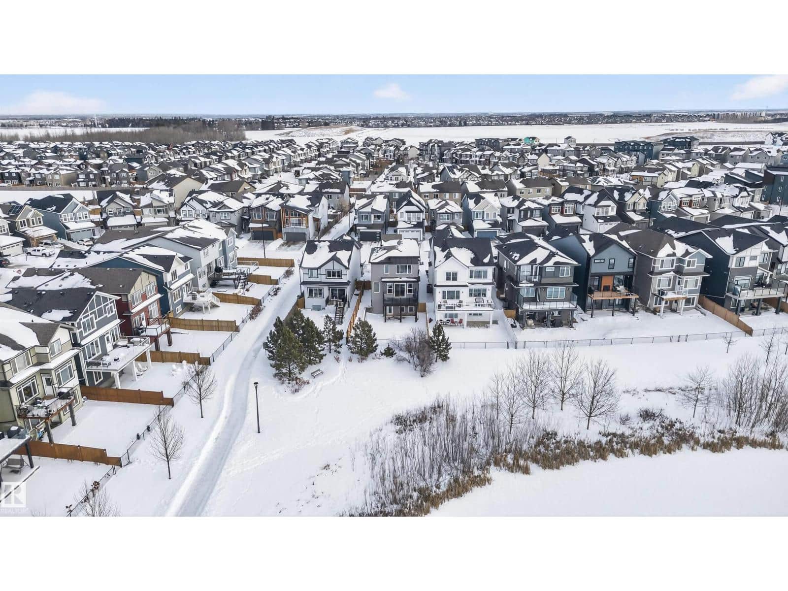 3230 PARKER LOOP SW - Photo 4 of 55, Edmonton, Alberta