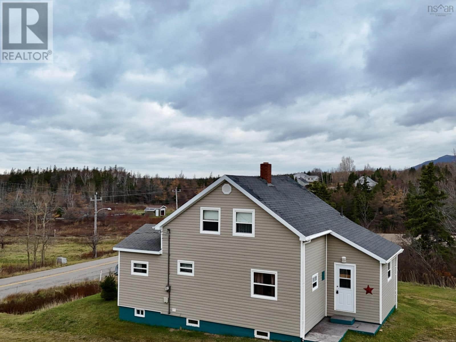 1266 Back Road - Photo 4 of 41, Chéticamp, Nova Scotia