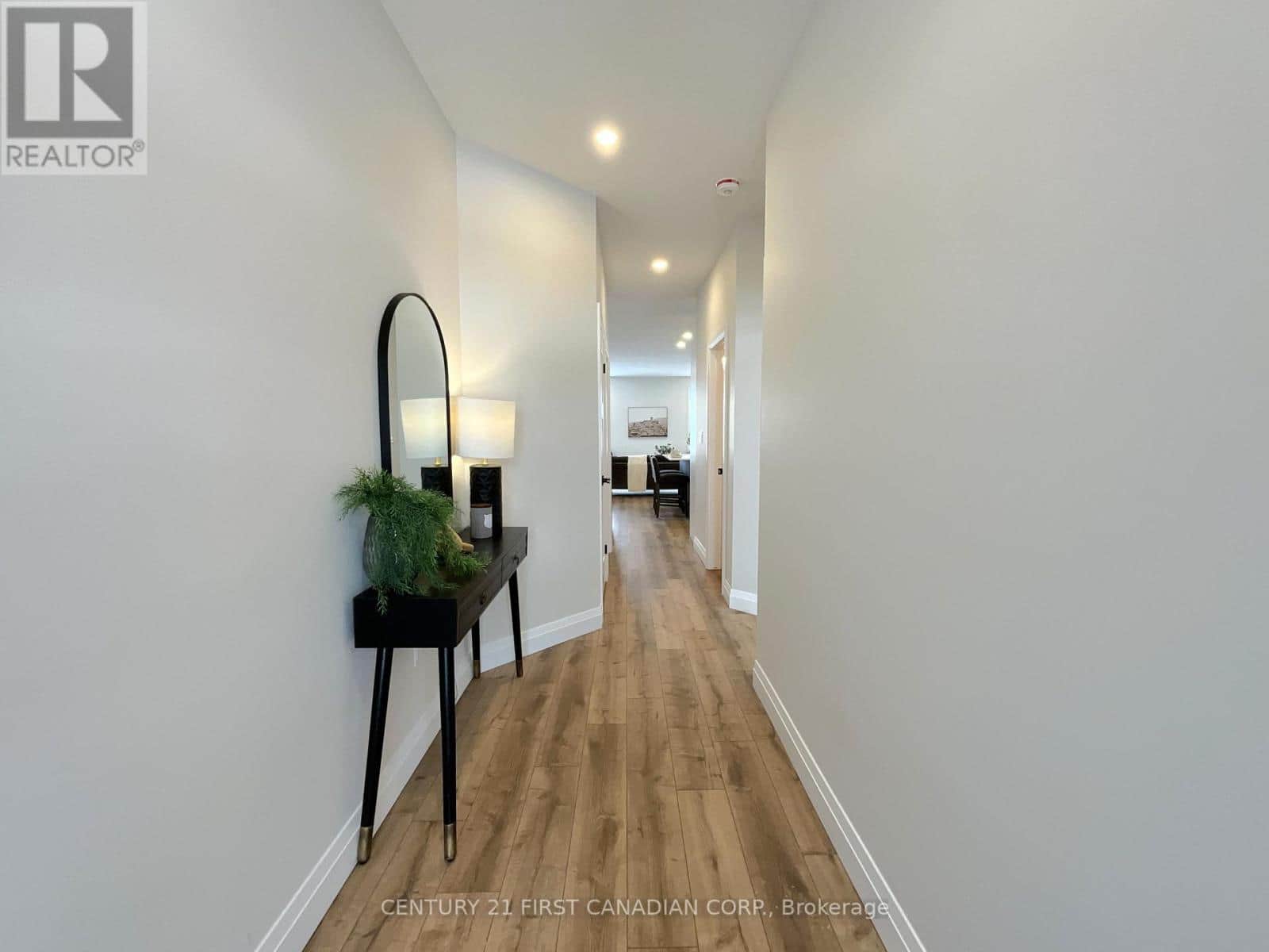 56 POSTMA CRESCENT - Photo 3 of 35, North Middlesex (Ailsa Craig), Ontario