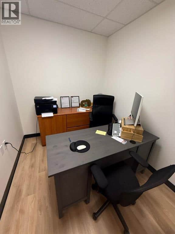 1660, 6004 Country Hills Blvd - Photo 3 of 6, Calgary, Alberta