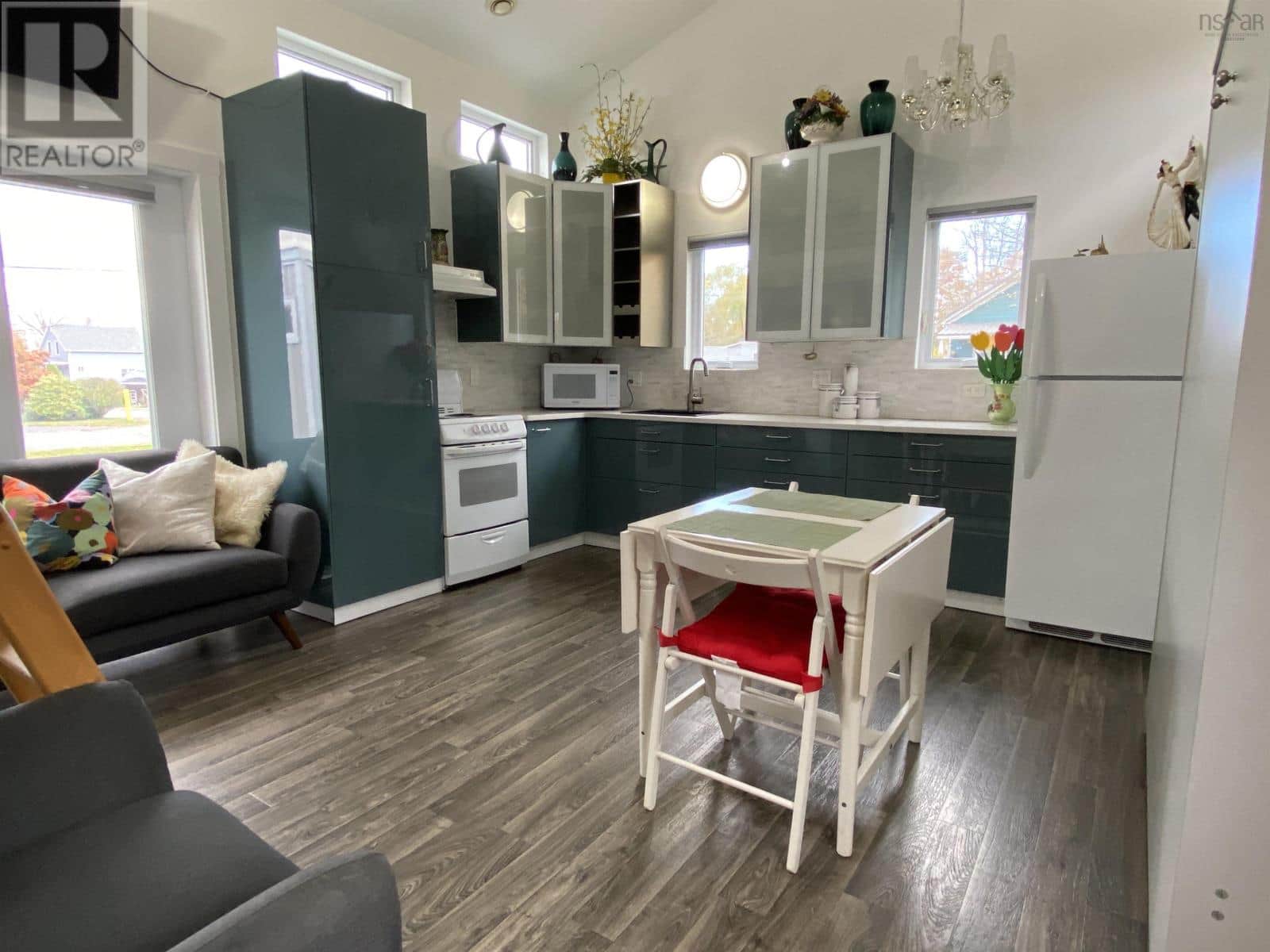 52 Wolfe Street - Photo 3 of 25, Liverpool, Nova Scotia