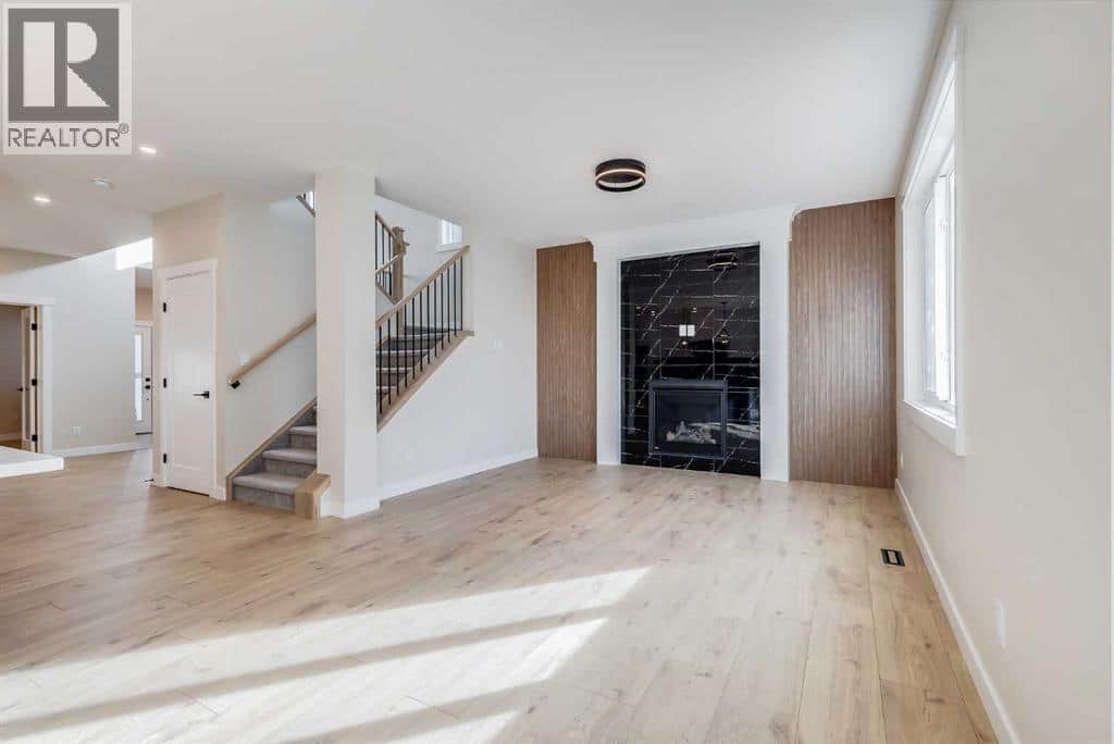 468 Rivercrest View - Photo 3 of 34, Cochrane, Alberta