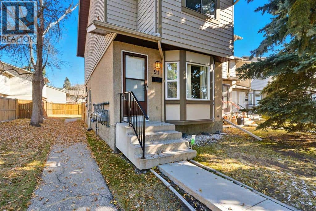 91 Deerfield Drive SE - Photo 2 of 48, Calgary, Alberta