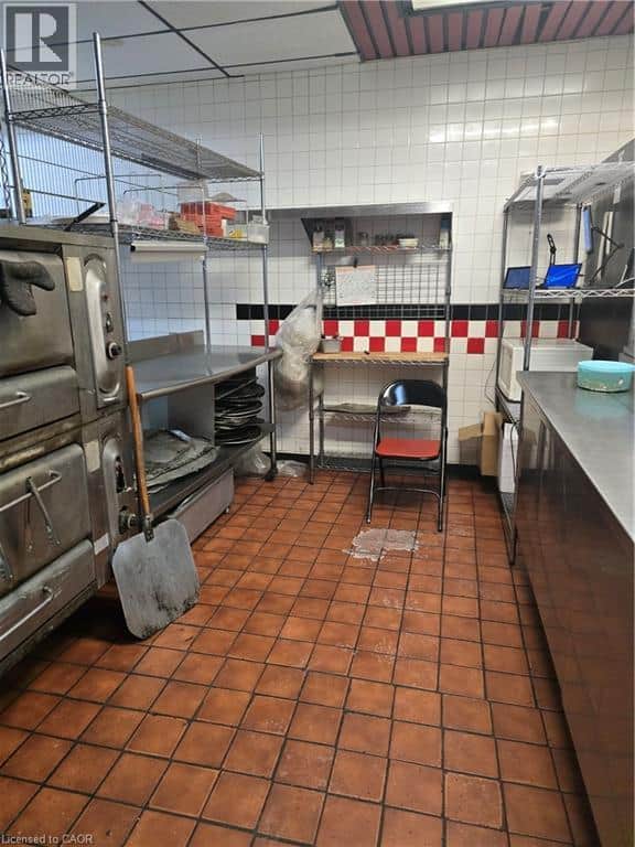 1240 SIMCOE Street Unit# 202 - Photo 3 of 8, Oshawa, Ontario