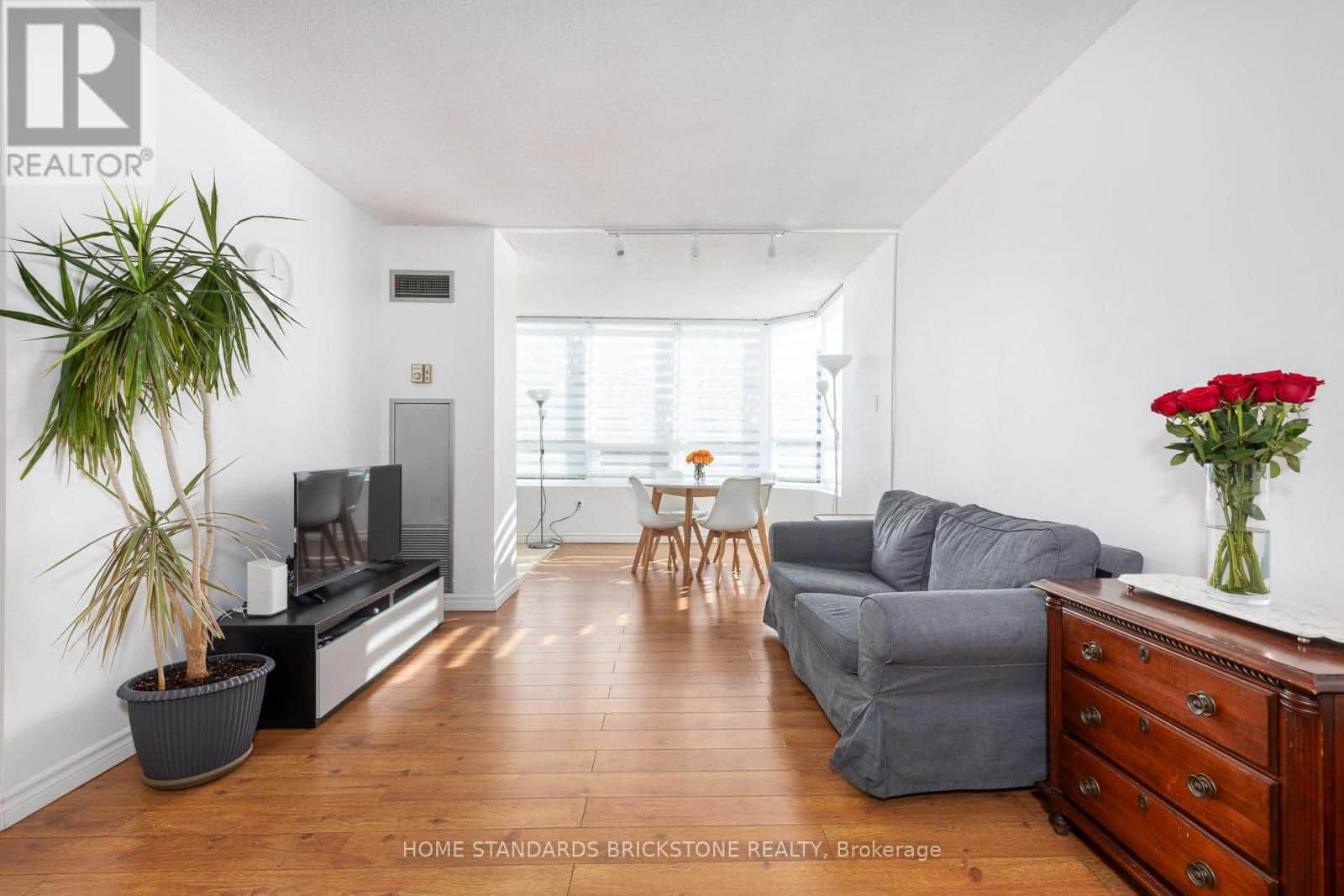 205 - 7601 BATHURST STREET W - Photo 3 of 24, Vaughan (Crestwood-Springfarm-Yorkhill), Ontario