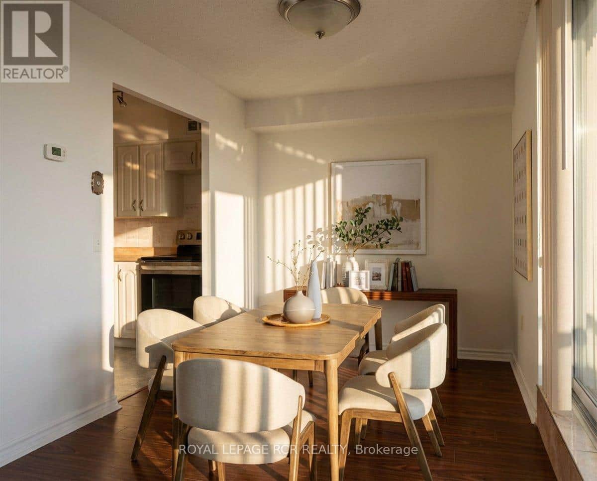 904 - 20 WILLIAM ROE BOULEVARD - Photo 5 of 27, Newmarket (Central Newmarket), Ontario