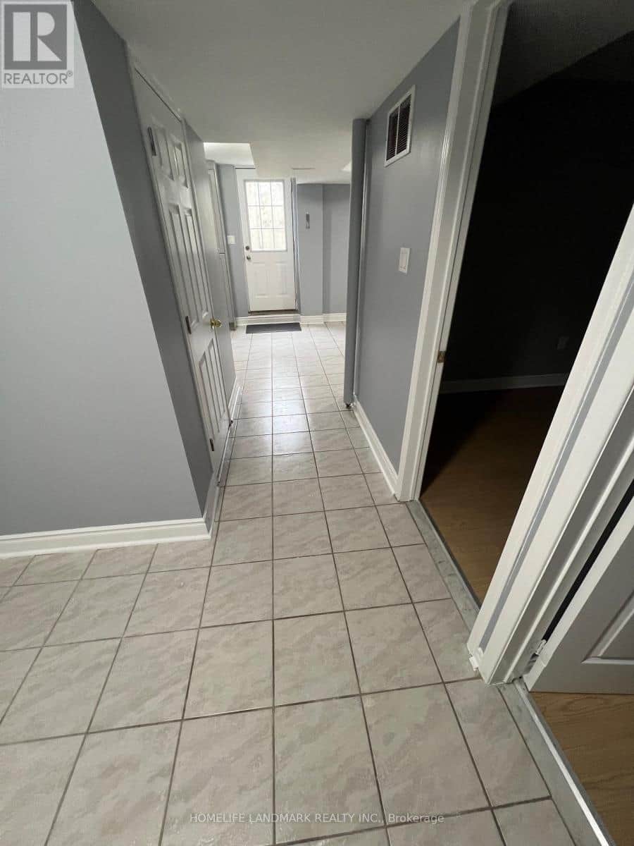 BSMNT - 3231 CACTUS GATE - Photo 4 of 10, Mississauga (Lisgar), Ontario