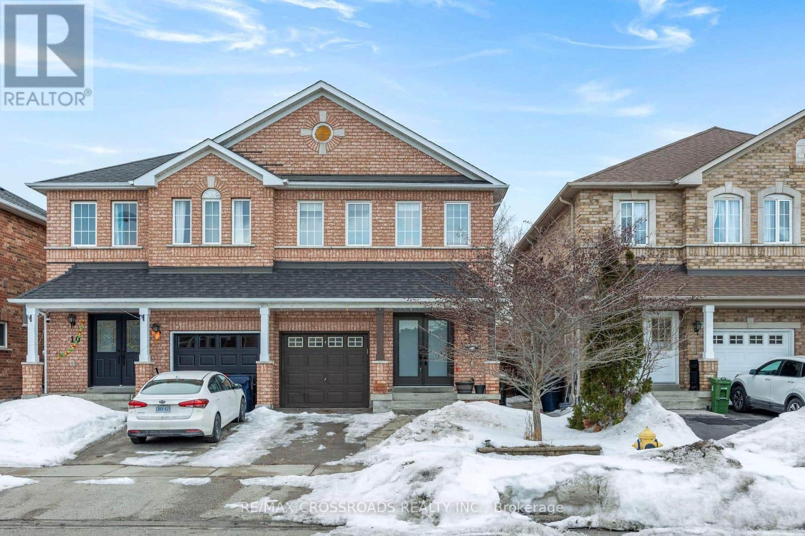 12 SAM FRUSTAGLIO DRIVE - Photo 2 of 37, Toronto (Brookhaven-Amesbury), Ontario