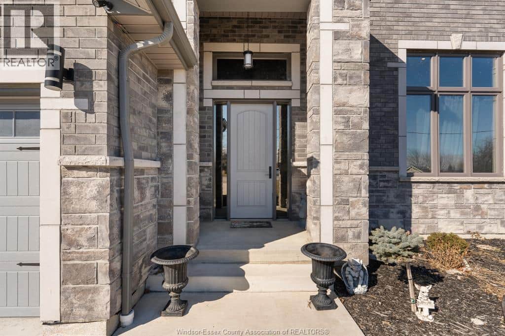 369 COUNTY RD 2 - Photo 2 of 38, Belle River, Ontario