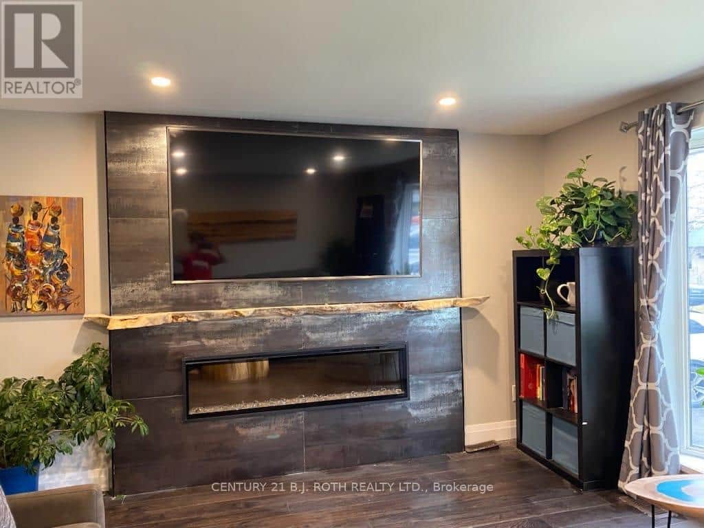 181 ROSE STREET - Photo 3 of 11, Barrie (Wellington), Ontario