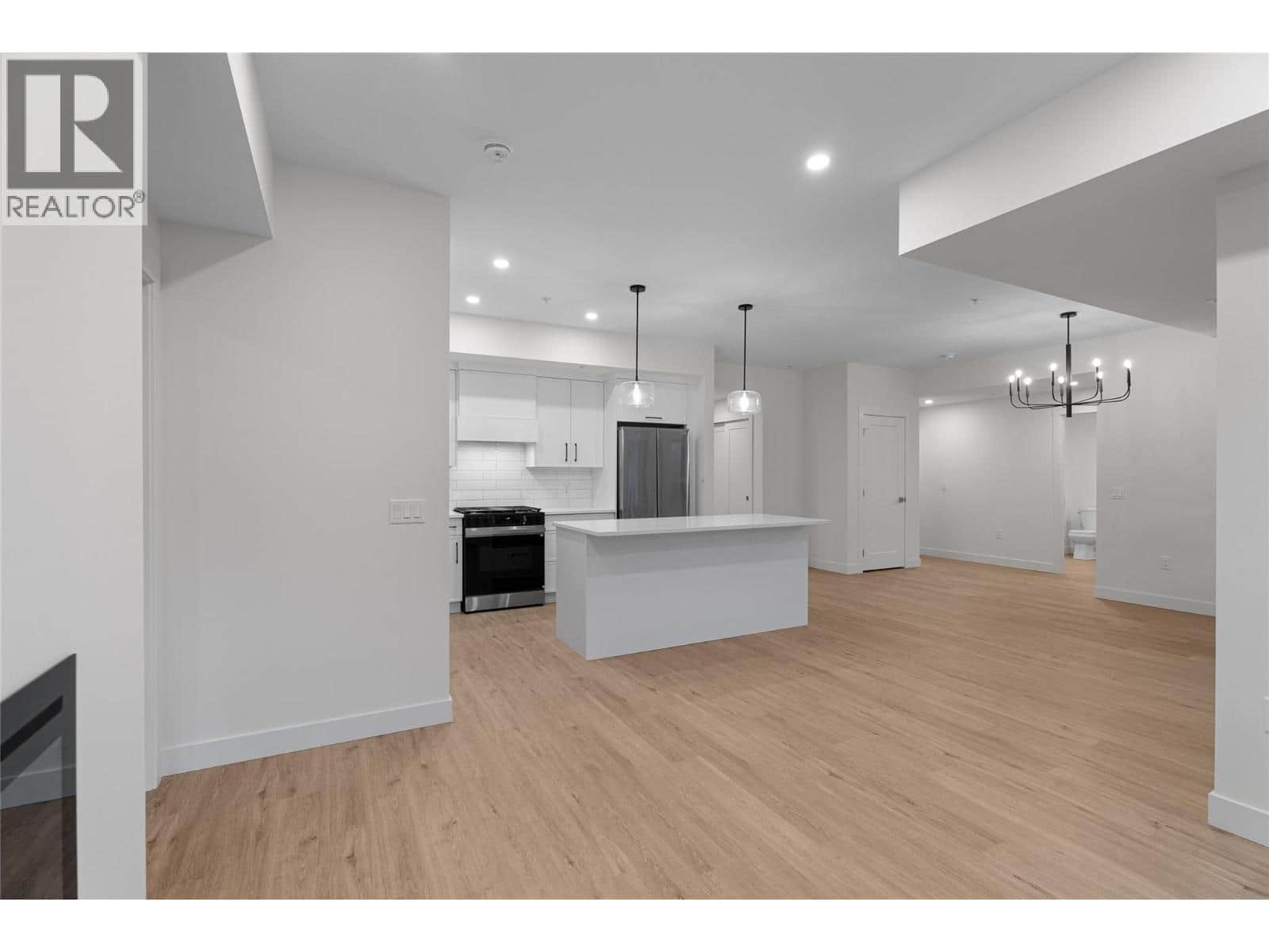 1844 Qu'Appelle Boulevard Unit# 308 - Photo 4 of 13, Kamloops, British Columbia