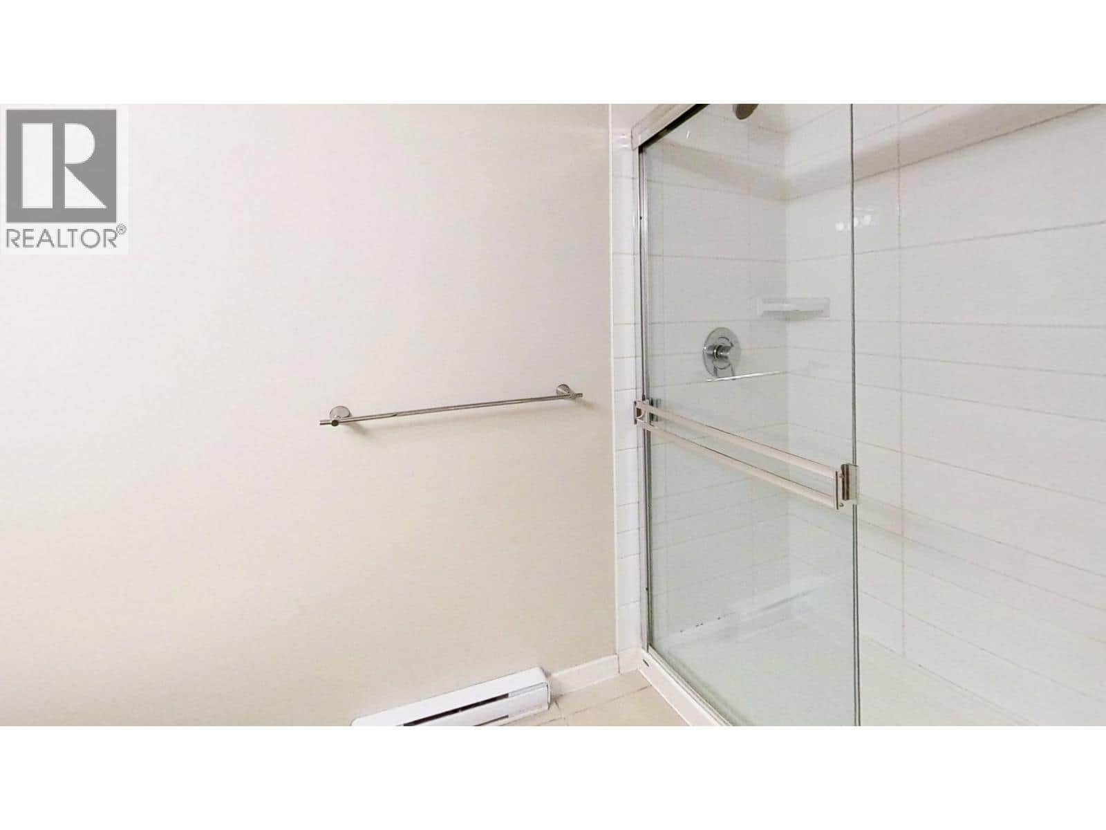 228 9399 TOMICKI STREET - Photo 4 of 7, Richmond, British Columbia