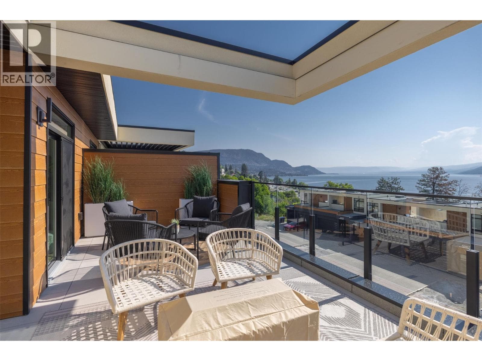 5992 Princess Street - Main photo, Peachland, British Columbia