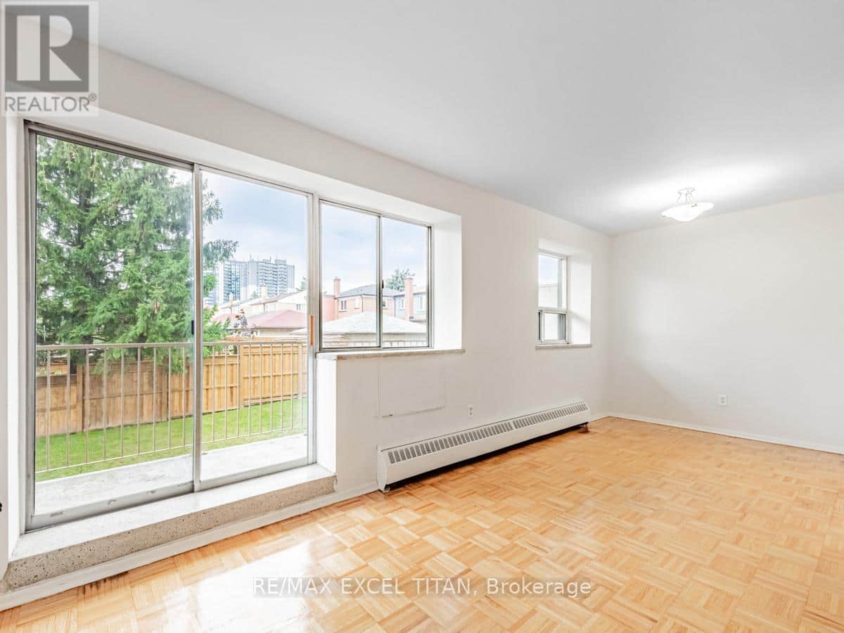 202 - 1524 LAWRENCE AVENUE W - Photo 4 of 19, Toronto (Maple Leaf), Ontario