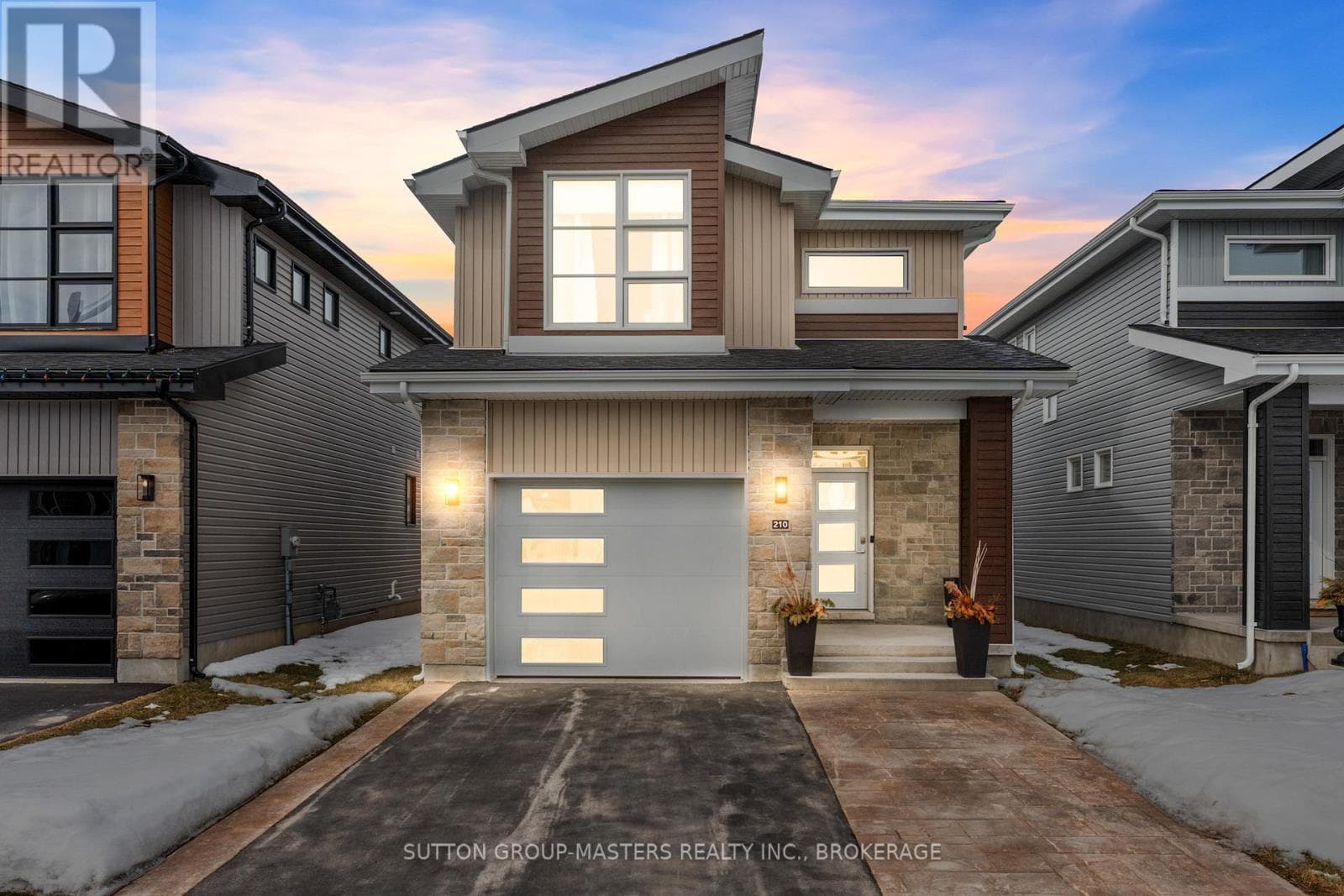 210 SUPERIOR DRIVE - Main photo, Loyalist (Amherstview), Ontario