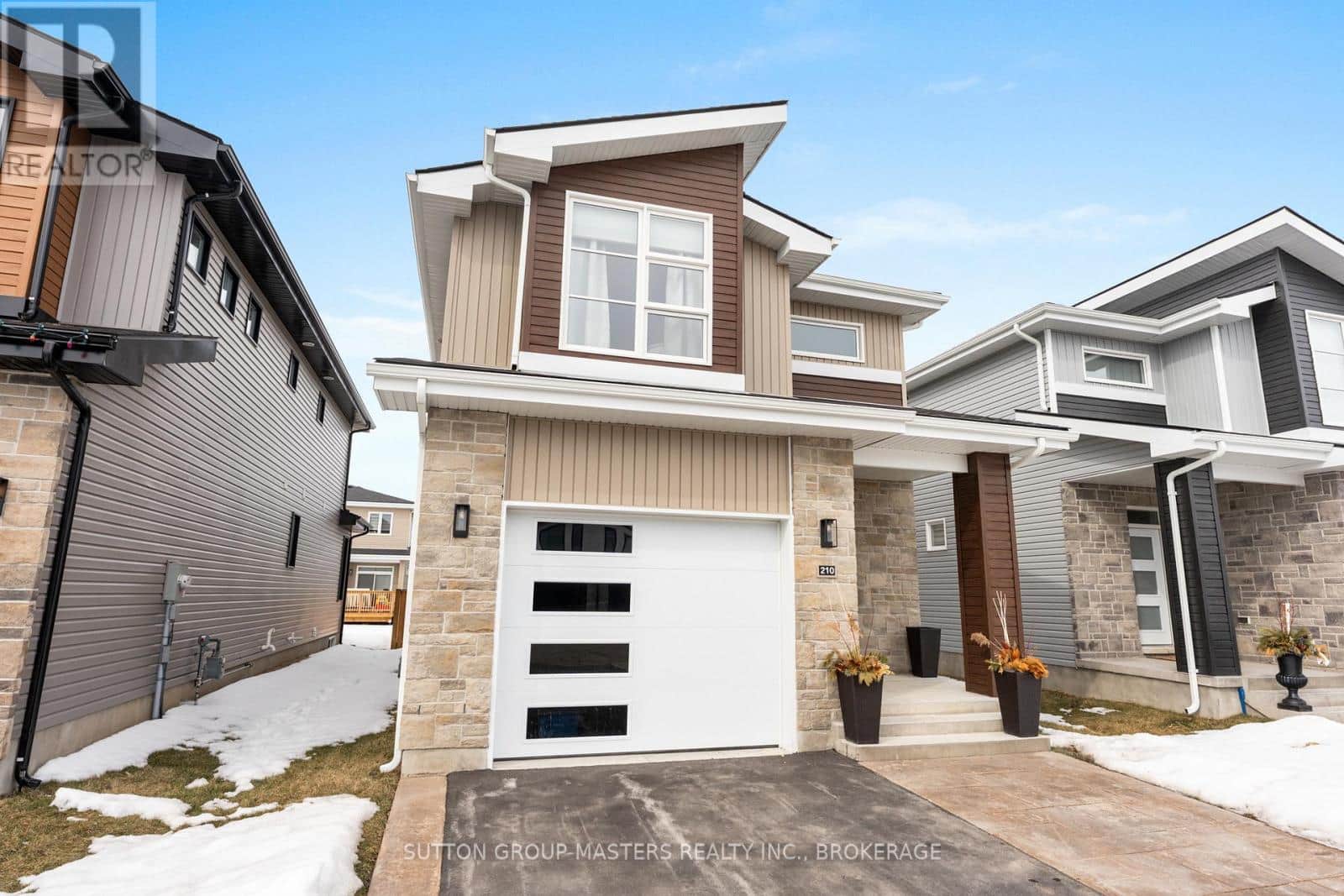 210 SUPERIOR DRIVE - Photo 3 of 48, Loyalist (Amherstview), Ontario