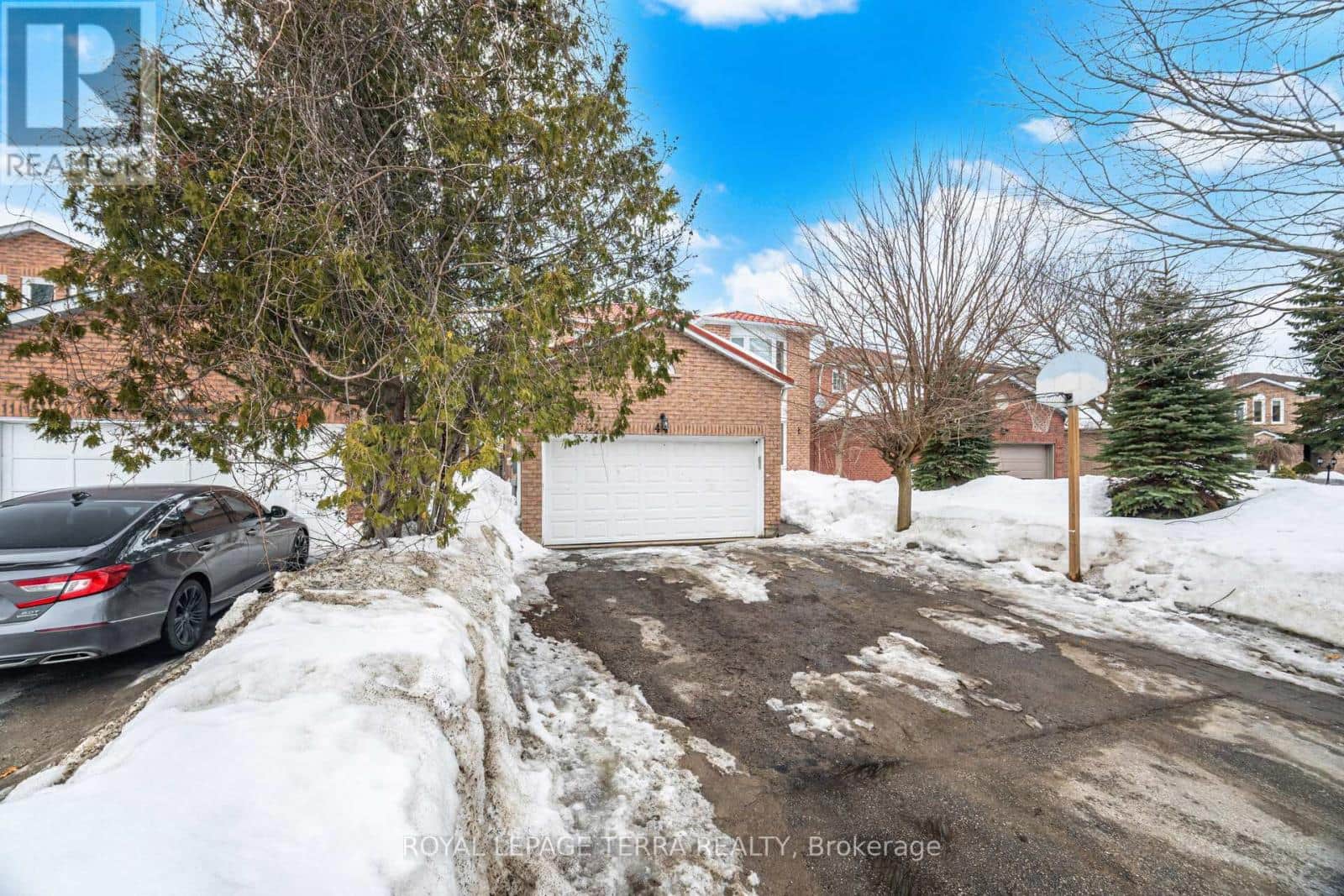 44 CARRUTHERS CRESCENT - Photo 3 of 48, Barrie (Grove East), Ontario