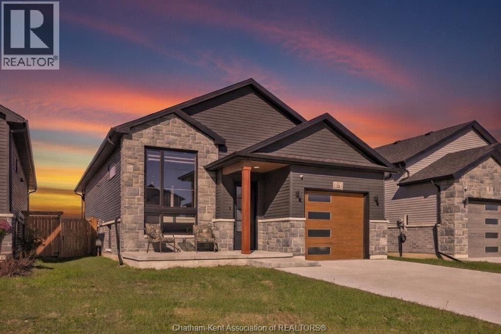 13 BAFFIN WAY - Main photo, Chatham, Ontario