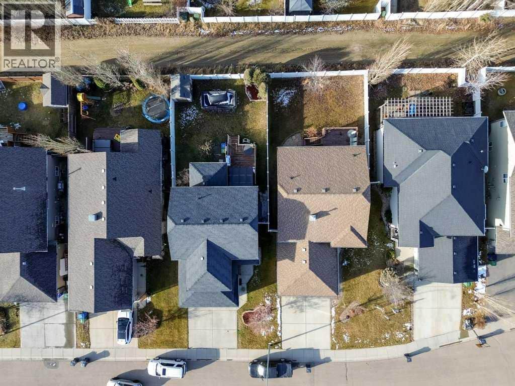 20 Oakfield Close - Photo 4 of 44, Red Deer, Alberta