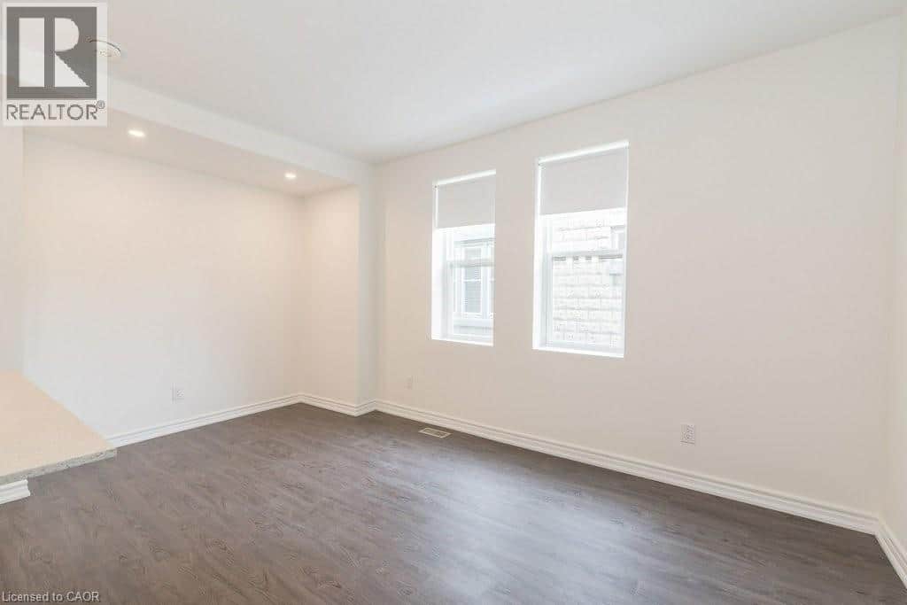 8 ROSLIN Avenue S Unit# B - Photo 5 of 20, Waterloo, Ontario