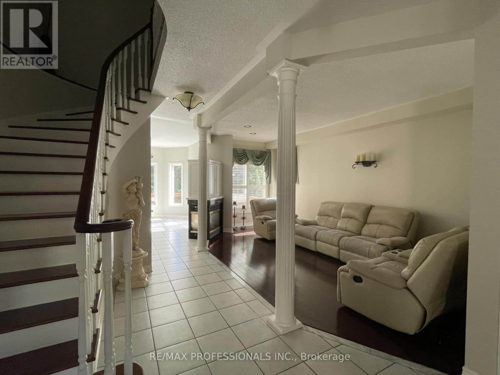 7153 WALDORF WAY - Photo 5 of 37, Mississauga (Meadowvale Village), Ontario