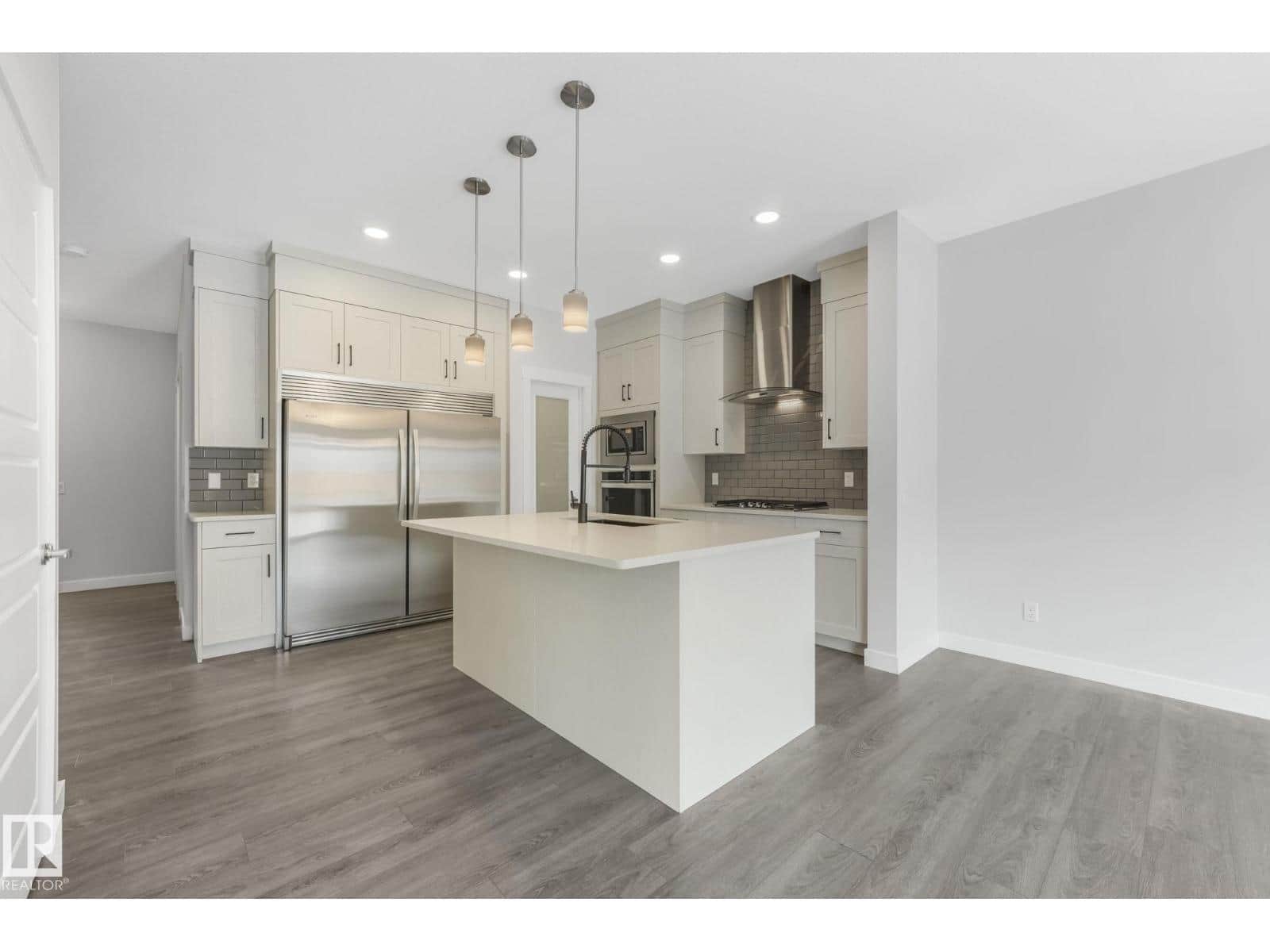 9919 226 ST NW - Photo 3 of 73, Edmonton, Alberta