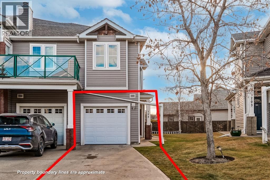 104, 39 Hidden Creek Place NW - Main photo, Calgary, Alberta