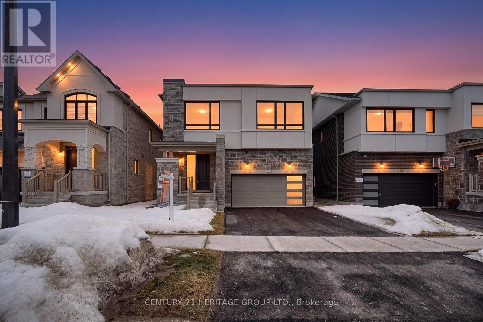 20 VASEY ROAD - Main photo, Bradford West Gwillimbury (Bradford), Ontario