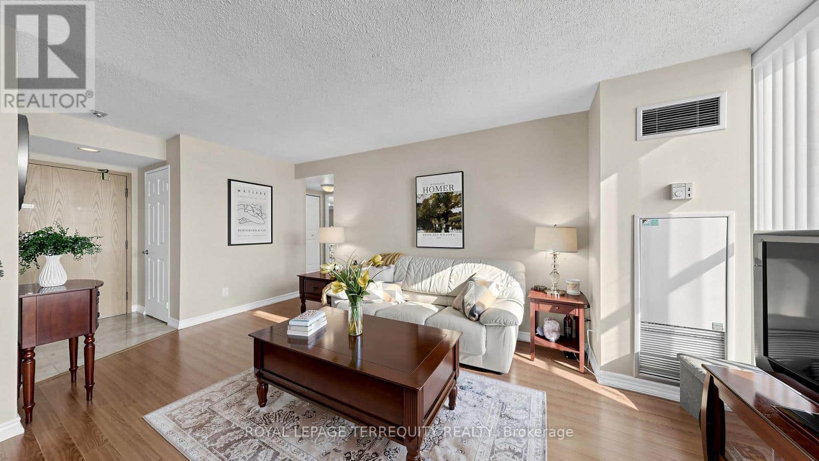 833 - 22 SOUTHPORT STREET - Photo 5 of 44, Toronto (High Park-Swansea), Ontario