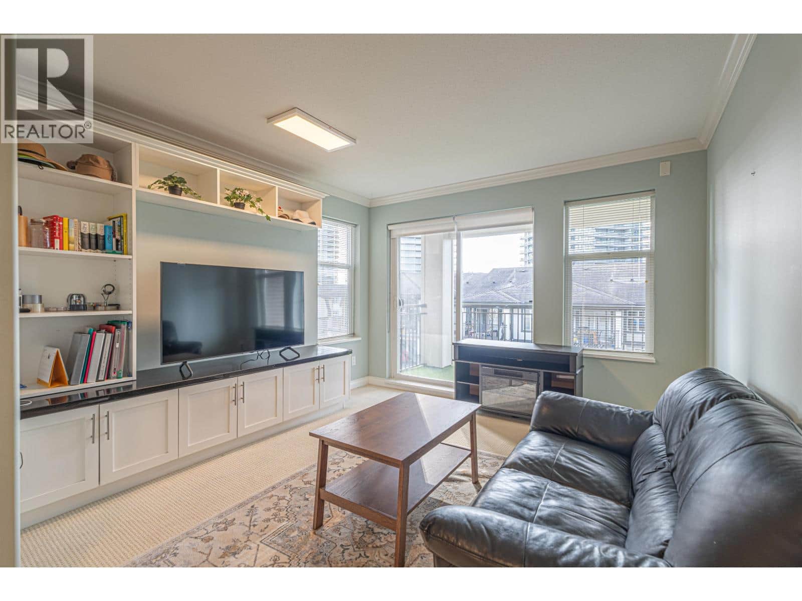 303 4799 BRENTWOOD DRIVE - Photo 4 of 21, Burnaby, British Columbia