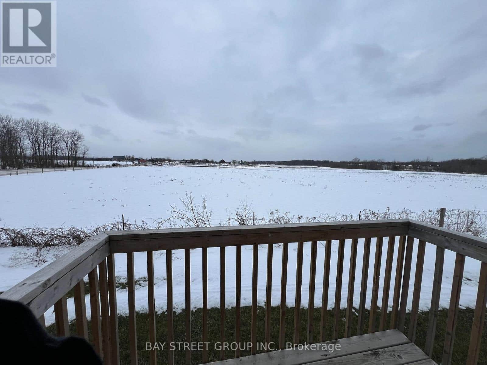 4 MIDDLETON DRIVE - Photo 2 of 40, Wasaga Beach, Ontario