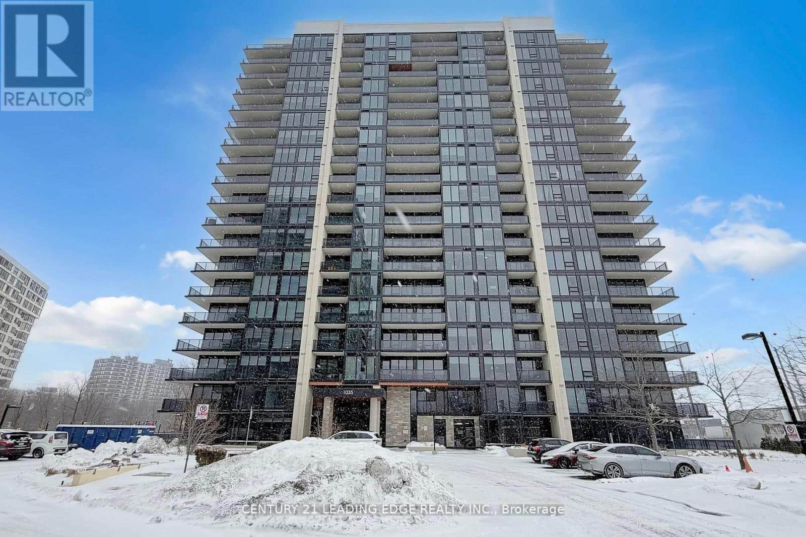 805 - 1035 SOUTHDOWN ROAD - Photo 2 of 50, Mississauga (Clarkson), Ontario