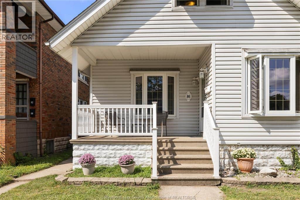 86 HANNA STREET East - Photo 3 of 27, Windsor, Ontario