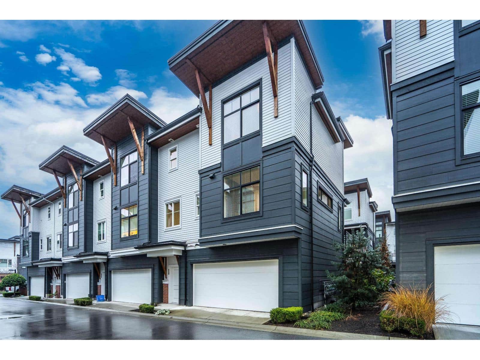 14 22128 48A AVENUE - Photo 2 of 34, Langley, British Columbia