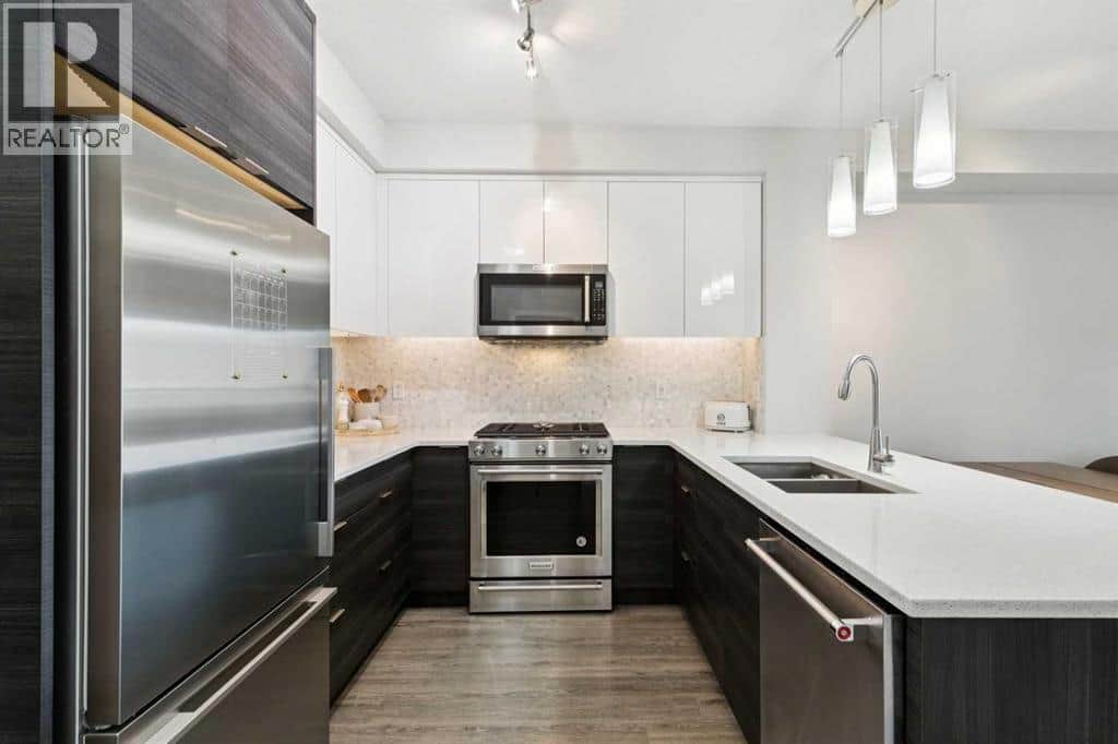 3204, 95 Burma Star Road SW - Photo 2 of 24, Calgary, Alberta