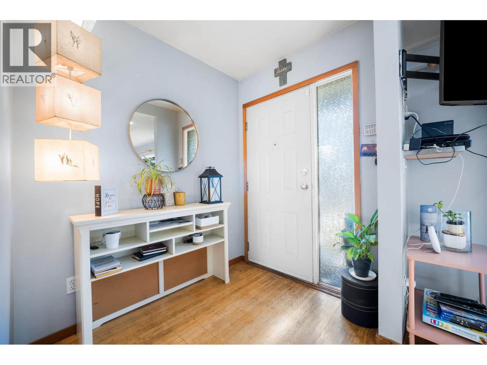 521 BROOKMERE AVENUE - Photo 3 of 34, Coquitlam, British Columbia