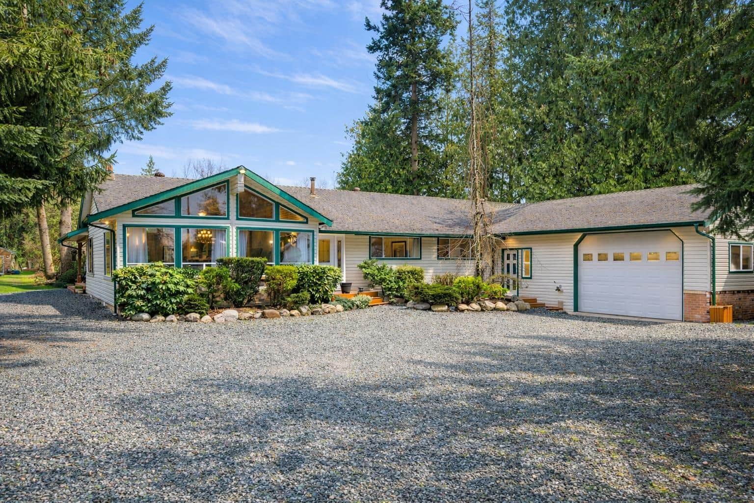 22558 OLD YALE ROAD - Photo 2 of 40, Langley, British Columbia