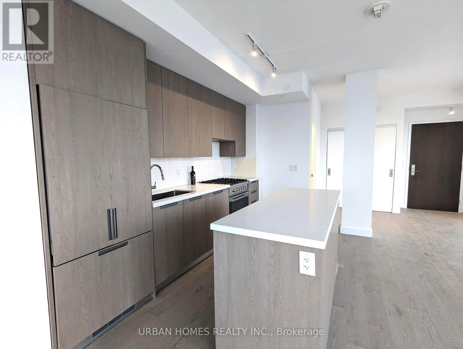 610 - 160 KINGSWAY CRESCENT - Photo 5 of 25, Toronto (Kingsway South), Ontario